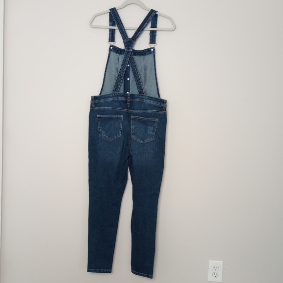 CELEBRITY PINK OVERALLS DENIM - Picture 3 of 17